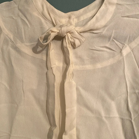 April Cornell cream women’s blouse - medium - back buttons - front tie - Picture 3 of 6